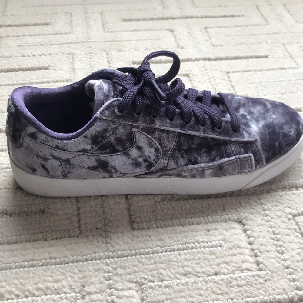 Nike Low Top, Velvet Lilac Sneakers